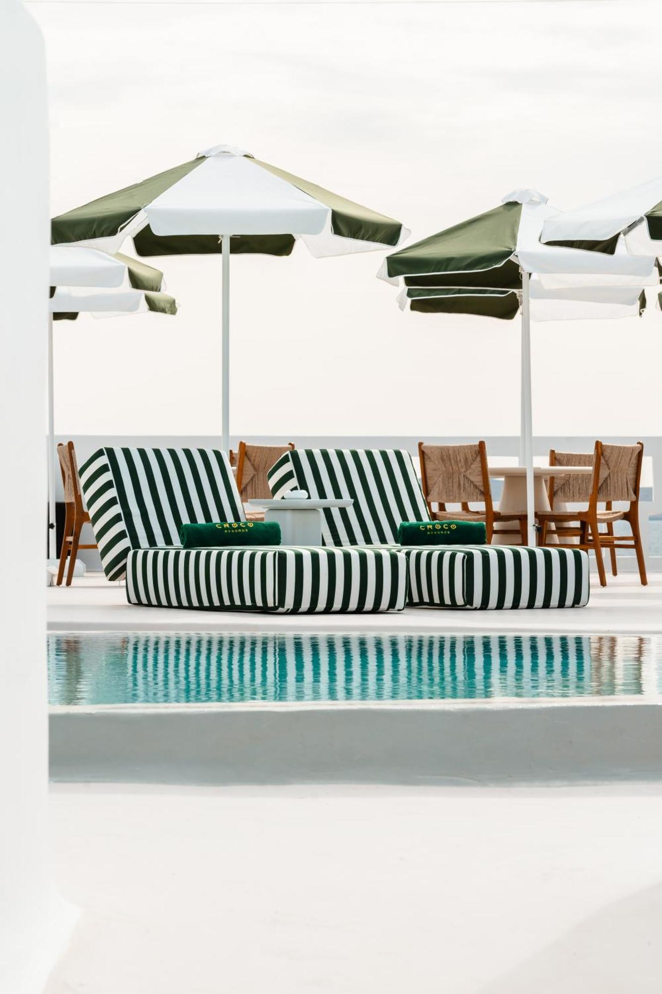 Croco Mykonos Hotel Tourlos Buitenkant foto